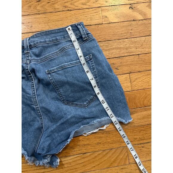 Womens Size 13 Distressed Rewash Jean Shorts - Picture 5 of 6